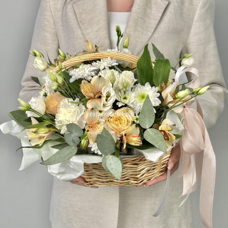 Корзина с цветами 1025