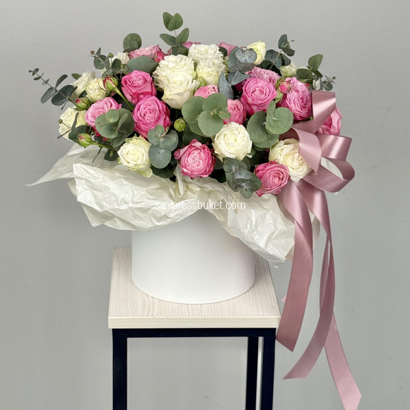 Цветы в коробке 1056