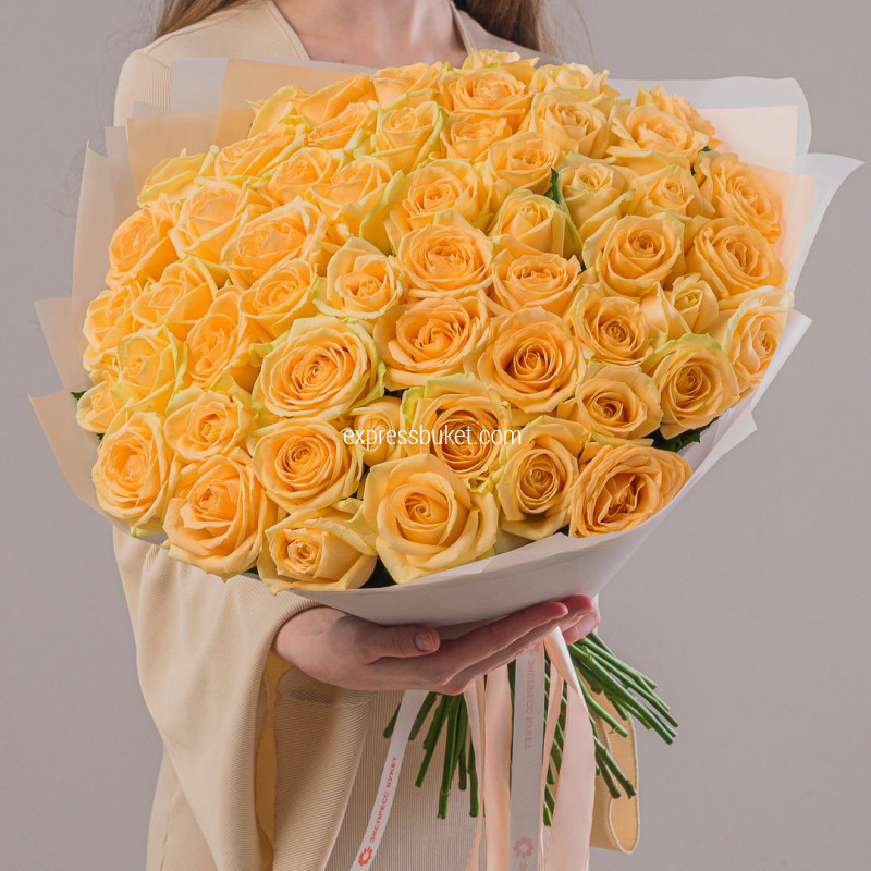 Букет из 51 розы Аваланж Пич