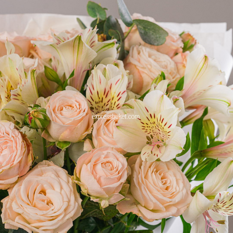 Цветочное объятие